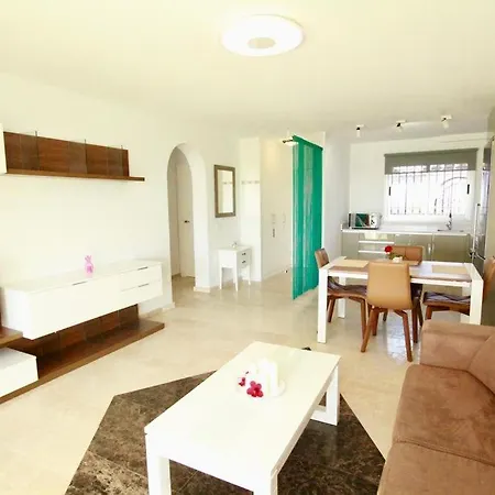 Miraflores Sea View Apartment With Garden Sitio de Calahonda Exterior photo