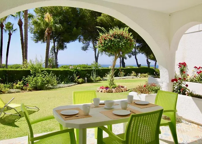 Miraflores Sea View Apartment With Garden