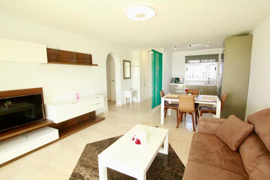 Apartment Miraflores Sea View With Garden